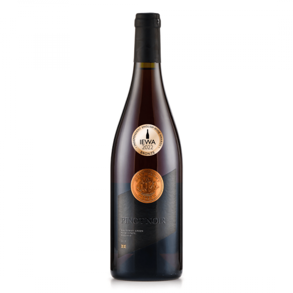 31.-Halfpenny-Green-Pinot-Noir-2019-1-600x600